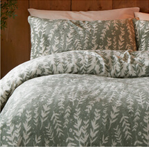 Shop Winter Foliage Fleece Quilt Cover Set - TB439